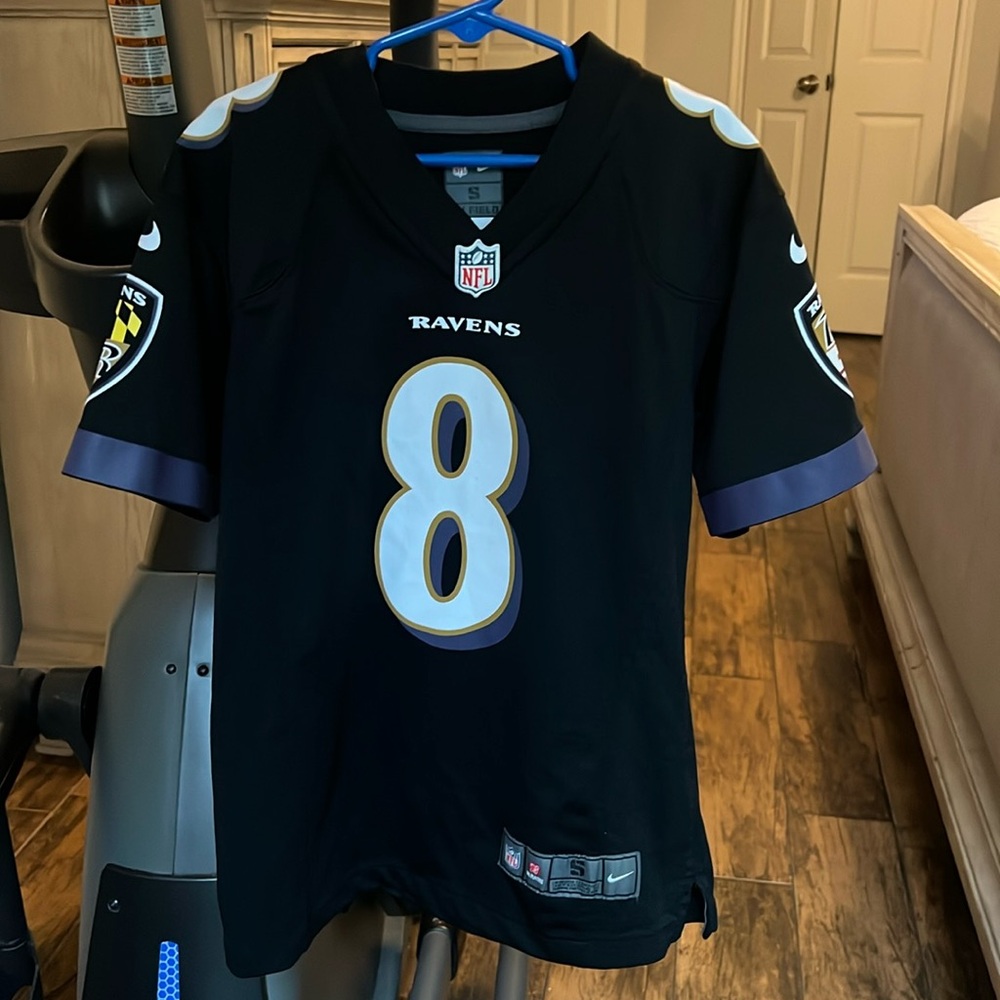 Nike Ravens Lamar Jackson 8 jersey Size: Youth Small